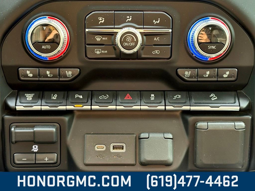 Used 2023 GMC Sierra 2500 Denali image 33
