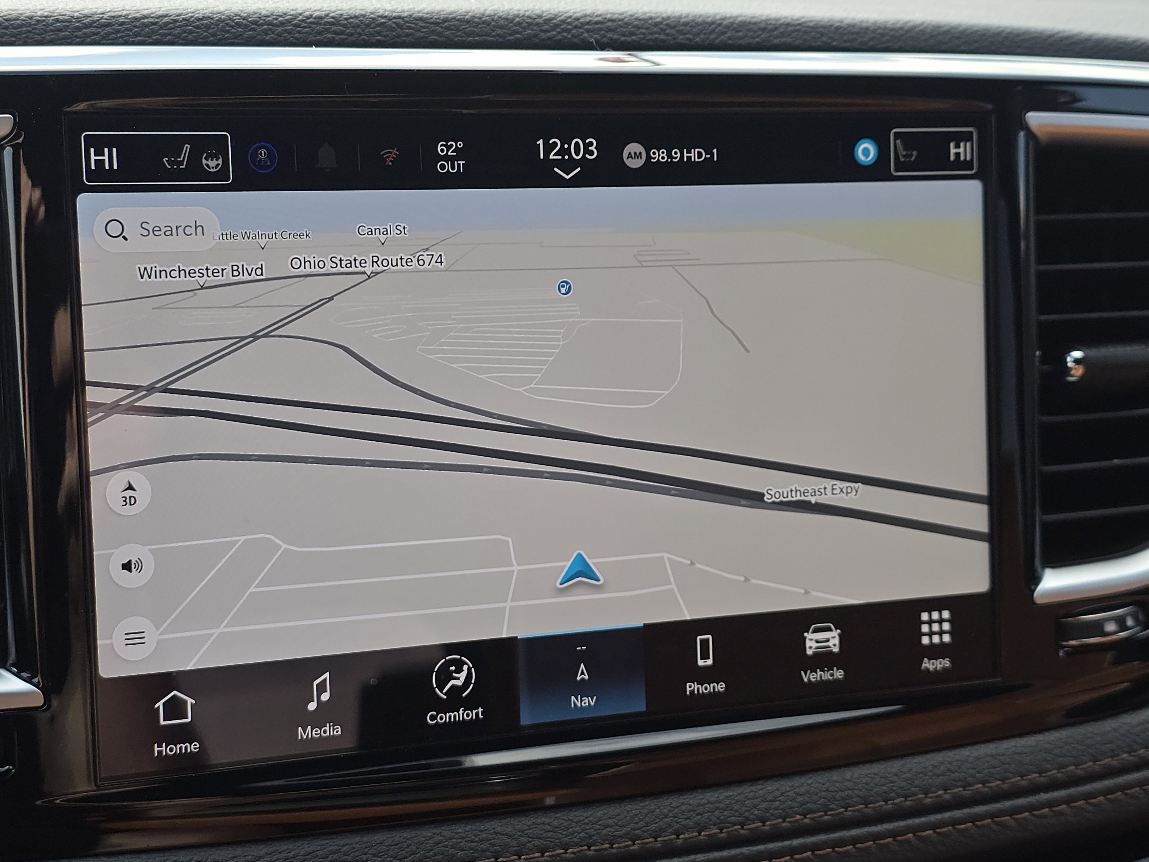 New 2026 Chrysler Pacifica Pinnacle image 18