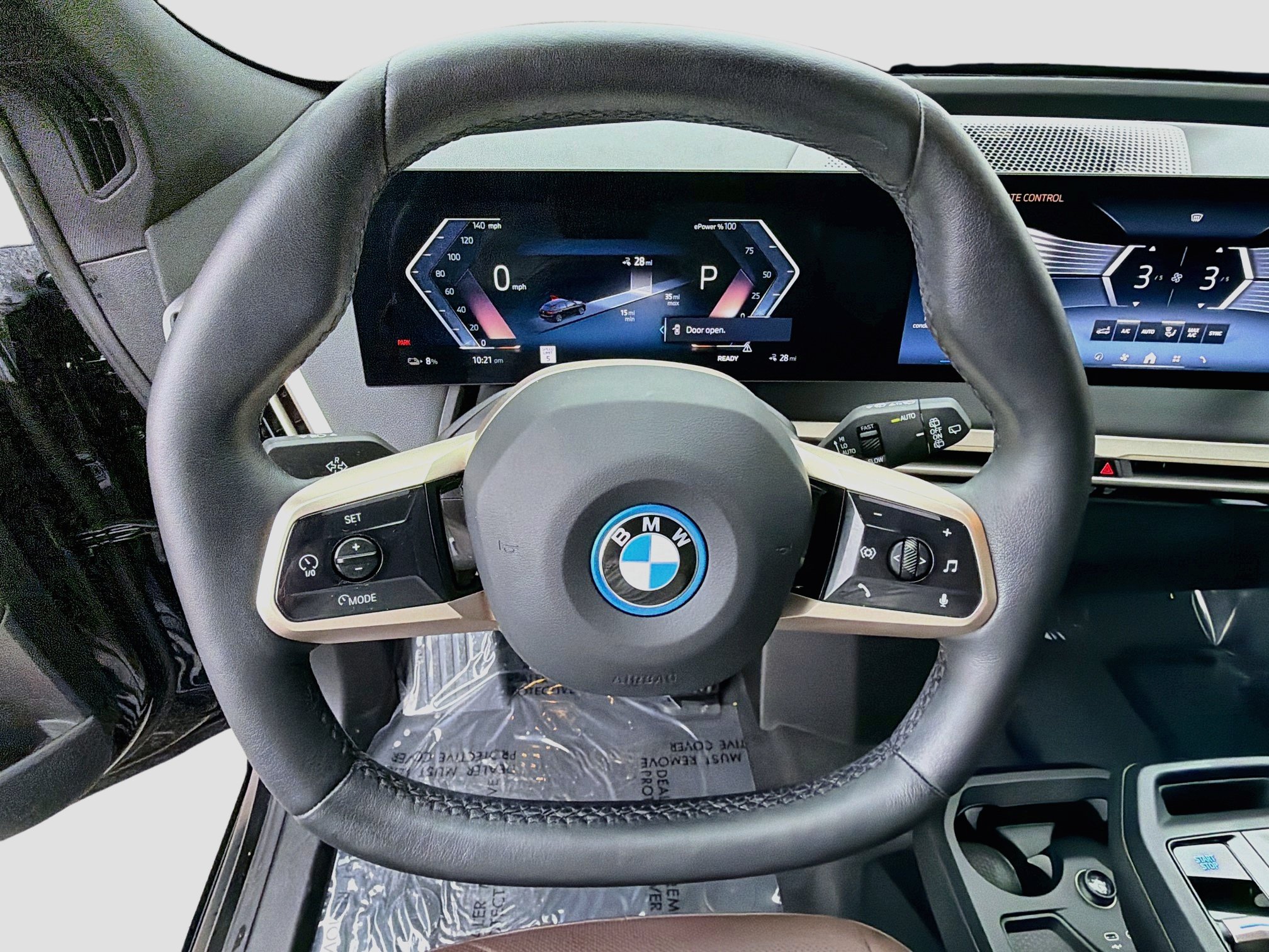Used 2024 BMW iX xDrive50 w/ Premium Package AWD/4WD image 39