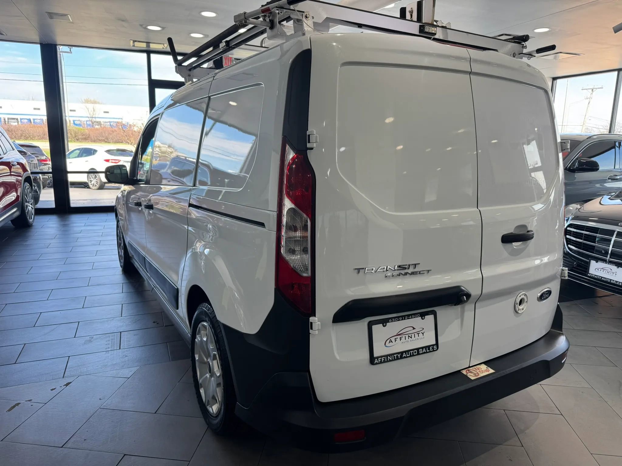 Used 2014 Ford Transit Connect XL image 5