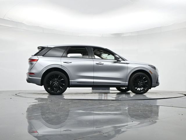 Used 2024 Lincoln Corsair FWD w/ Equipment Group 101A image 30