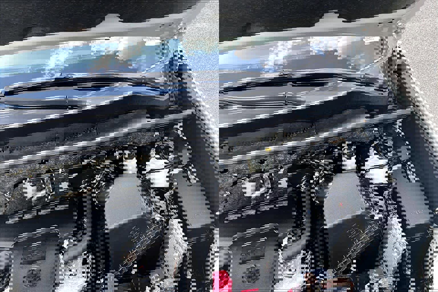 Used 2018 Toyota RAV4 XLE image 33