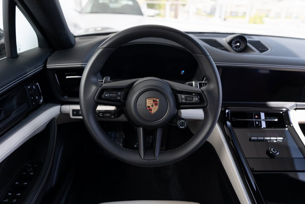 Certified 2025 Porsche Panamera 4S image 22
