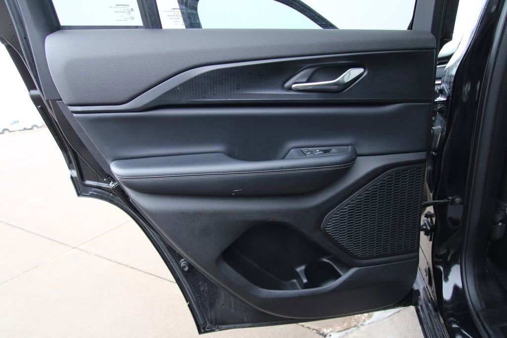 Used 2024 Jeep Grand Cherokee Altitude image 41