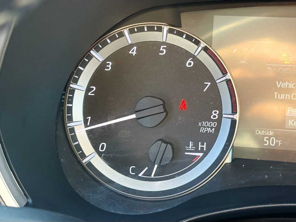 Used 2024 Toyota Highlander XLE image 41