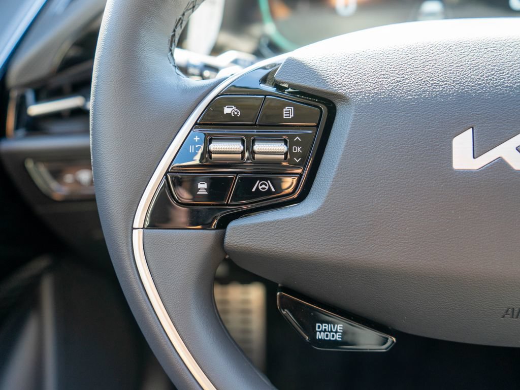 New 2026 Kia Niro SX Touring FWD image 20
