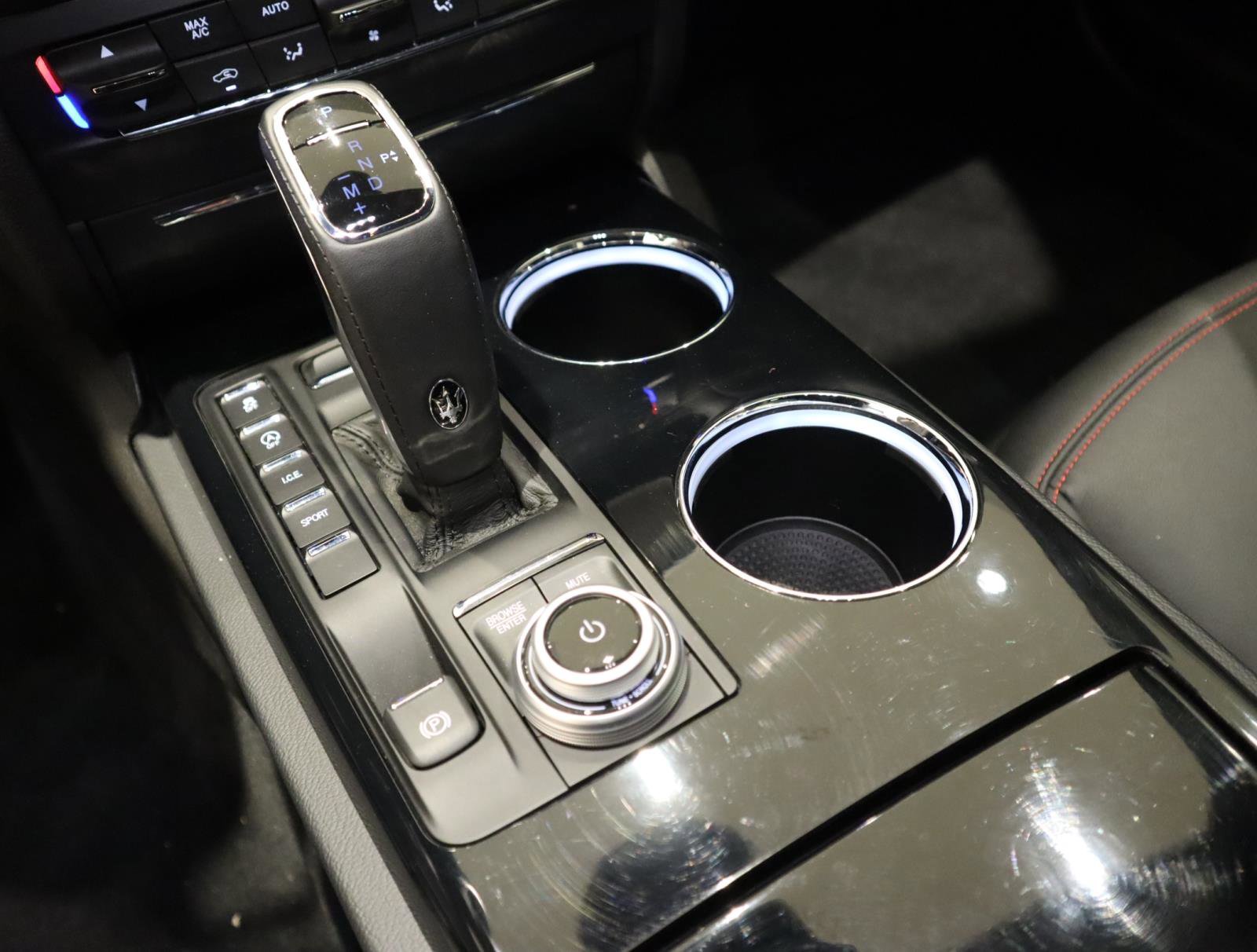 Used 2022 Maserati Ghibli Modena Q4 image 34