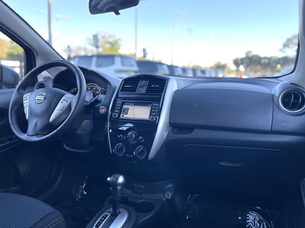 Used 2017 Nissan Versa Note SL image 16