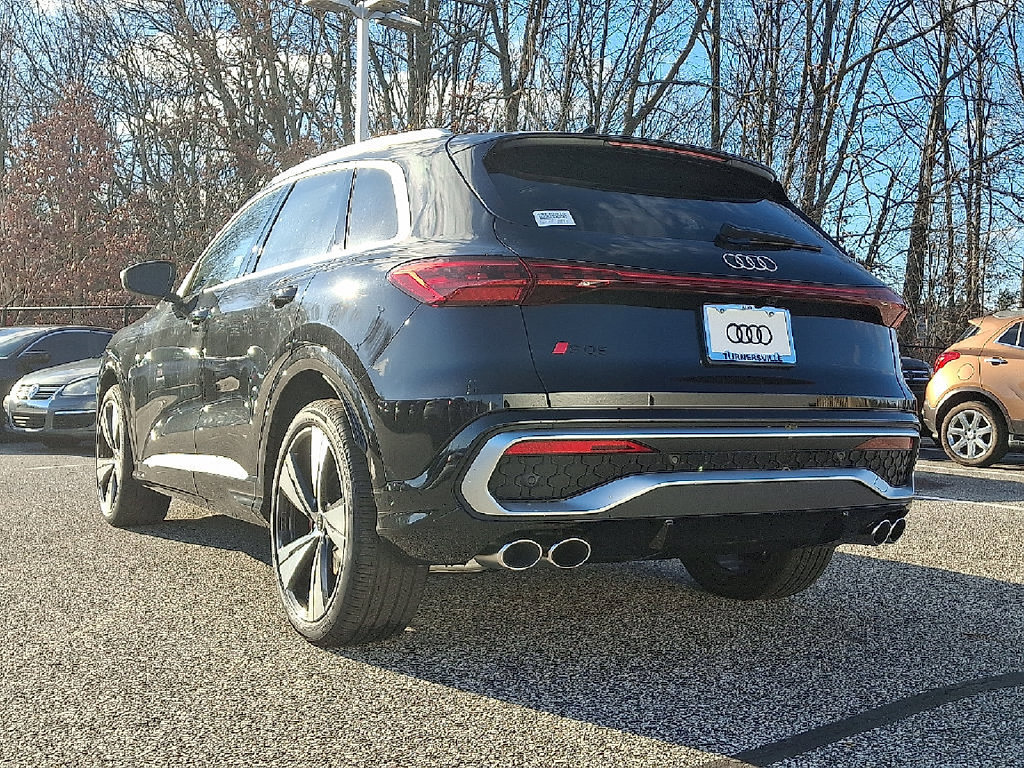 Used 2025 Audi SQ5 Premium Plus AWD/4WD image 3