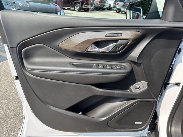 Used 2024 GMC Terrain Denali w/ Denali Premium Package AWD/4WD image 23