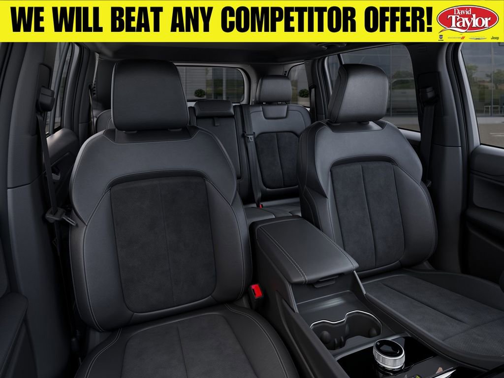 New 2025 Jeep Grand Cherokee Altitude AWD/4WD image 17