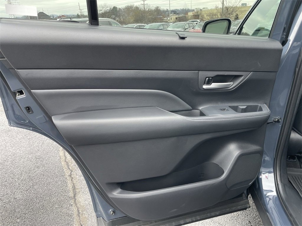 Used 2025 Toyota Grand Highlander AWD image 22