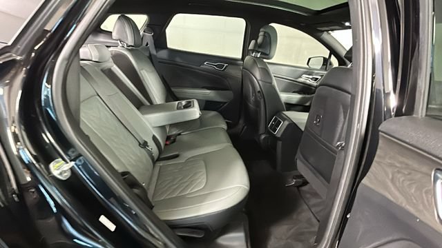 Used 2023 Kia Sportage X-Pro AWD/4WD image 30