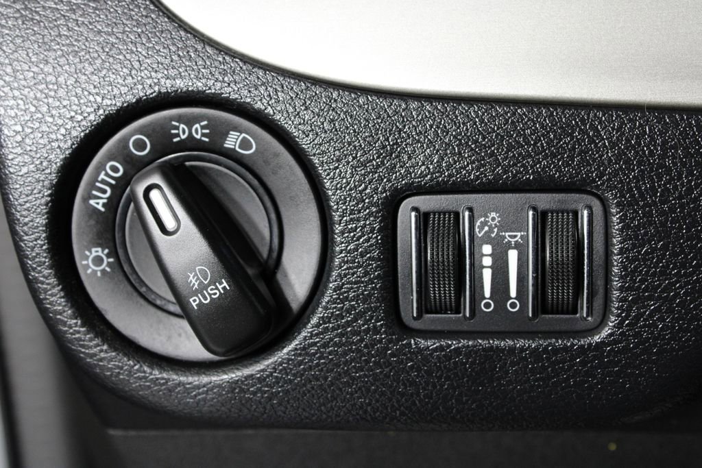 Used 2019 Dodge Grand Caravan GT image 21