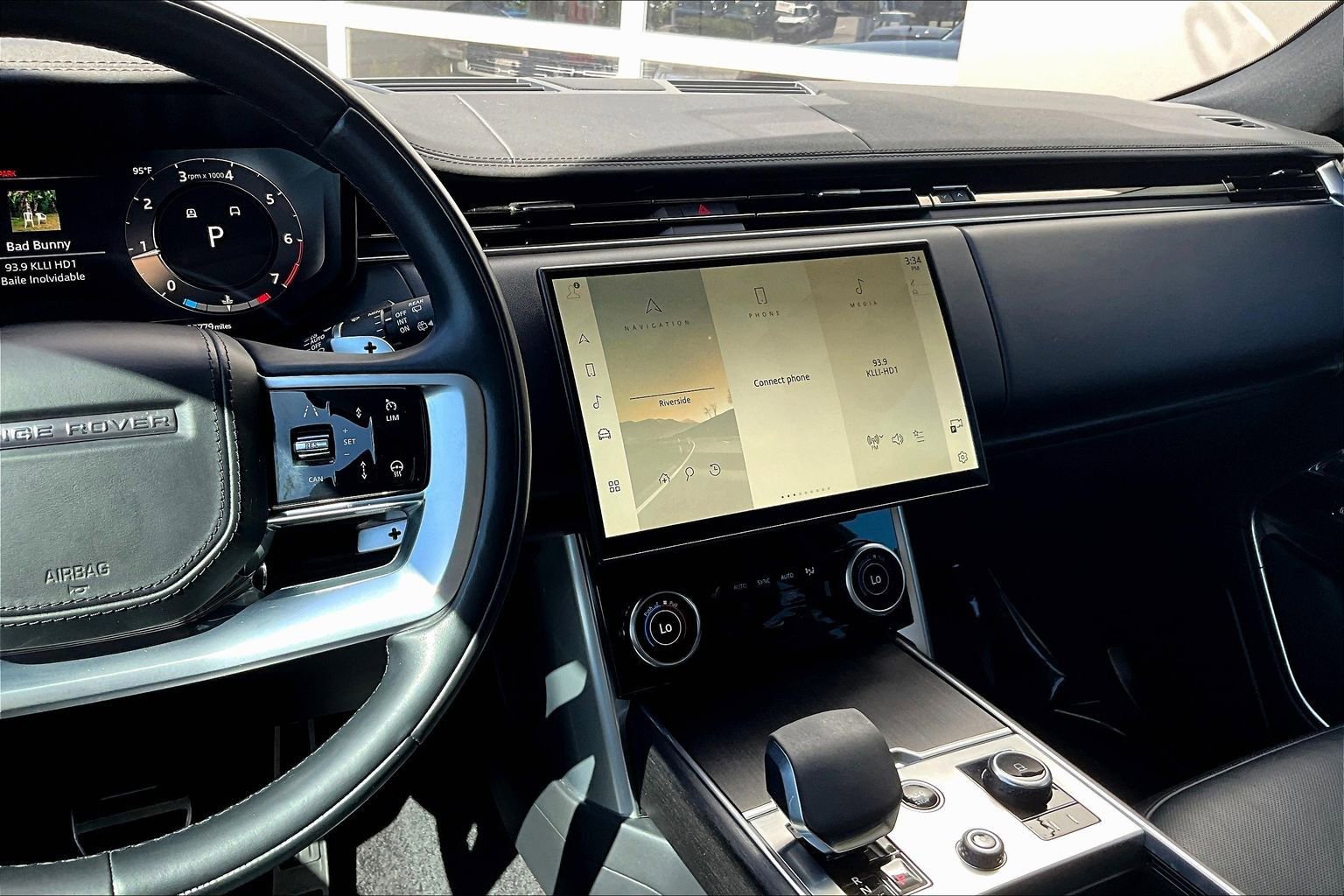 Certified 2023 Land Rover Range Rover SE AWD/4WD image 6