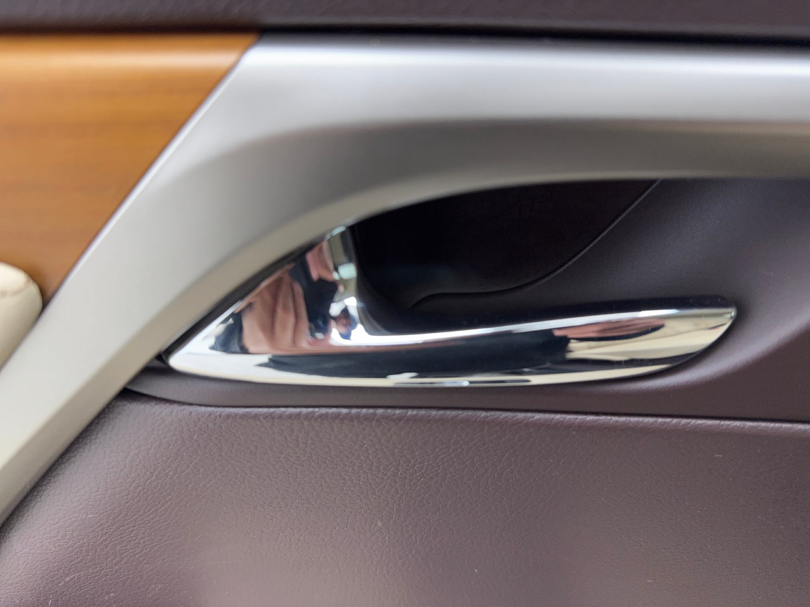 Used 2020 Lexus RX 450h AWD w/ Premium Package image 43