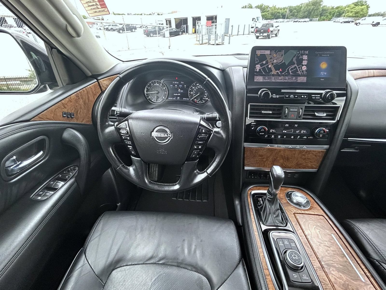 Used 2021 Nissan Armada SL w/ Captain's Chairs Package AWD/4WD image 13