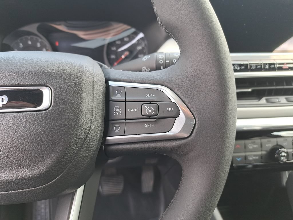 Certified 2023 Jeep Compass Limited AWD/4WD image 18