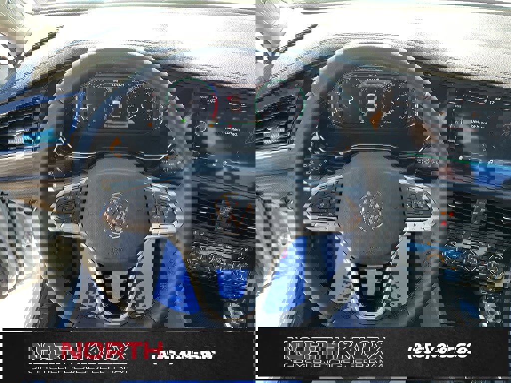 Used 2024 Volkswagen Jetta SEL image 8