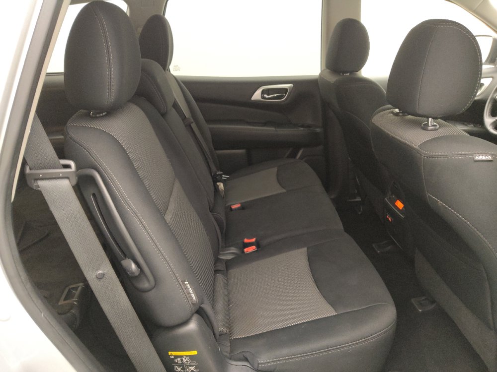Used 2019 Nissan Pathfinder SV FWD image 19