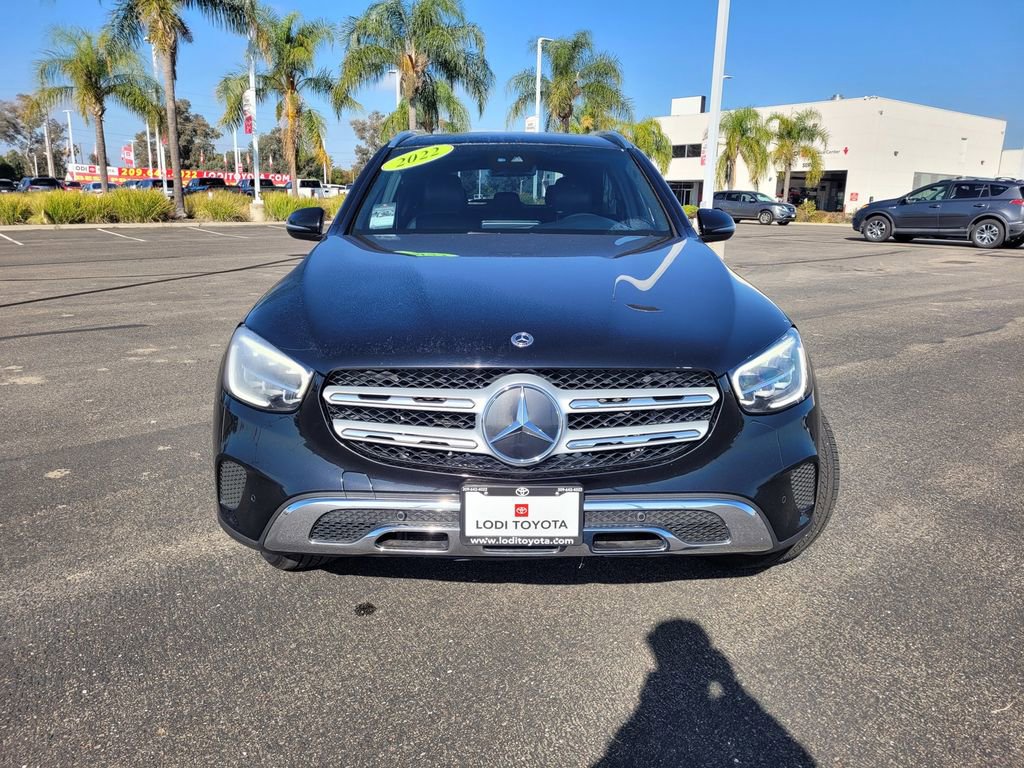 Used 2022 Mercedes-Benz GLC 300 image 2