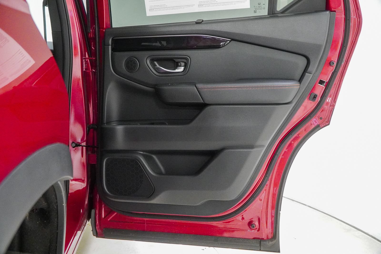Certified 2025 Honda Pilot TrailSport image 41