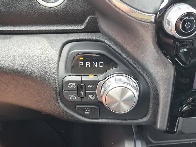 Used 2025 RAM 1500 Laramie AWD/4WD image 38