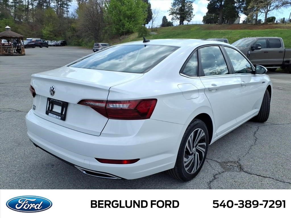 Used 2021 Volkswagen Jetta SEL Premium FWD image 5