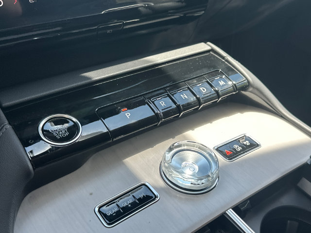 New 2026 Lincoln Navigator Reserve AWD/4WD image 29