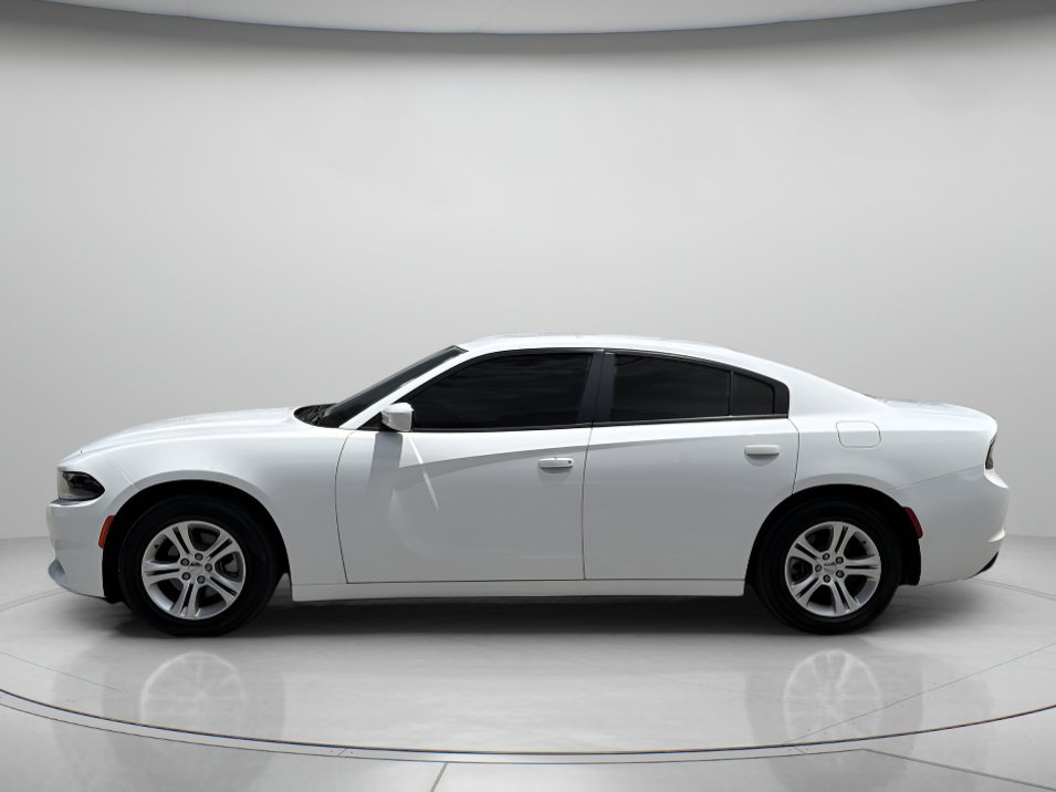 Used 2021 Dodge Charger SXT RWD image 5