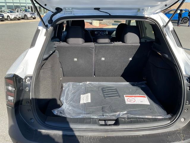 New 2026 Nissan Kicks SV w/ SV Premium Package image 9