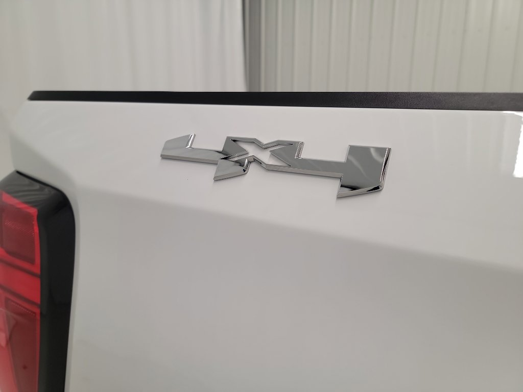 Used 2024 GMC Sierra 1500 SLE w/ Enhanced Capability Package image 11