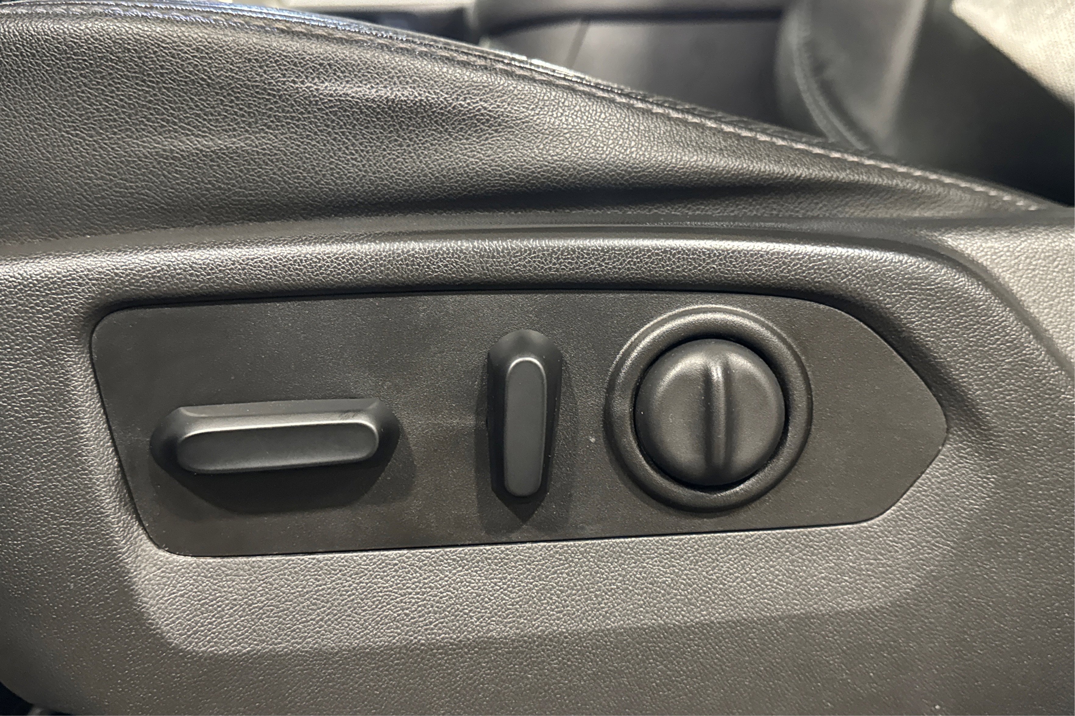 Used 2019 GMC Sierra 1500 SLT image 21