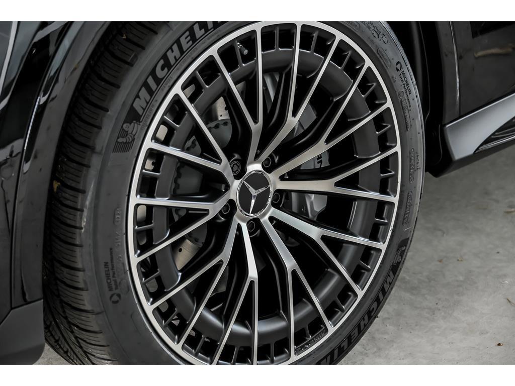New 2026 Mercedes-Benz GLC 43 AMG 4MATIC image 5