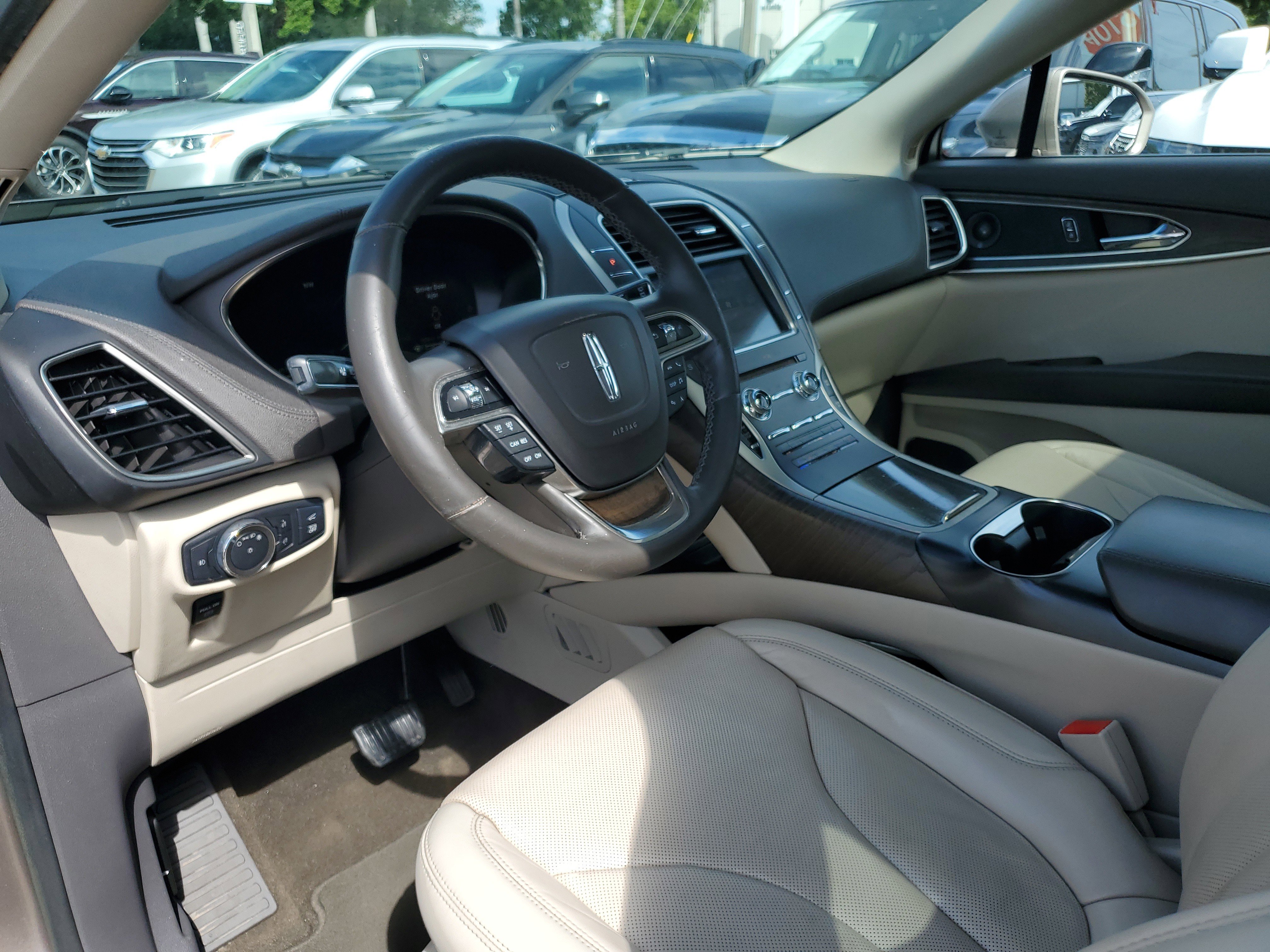 Certified 2020 Lincoln Nautilus Reserve image 15