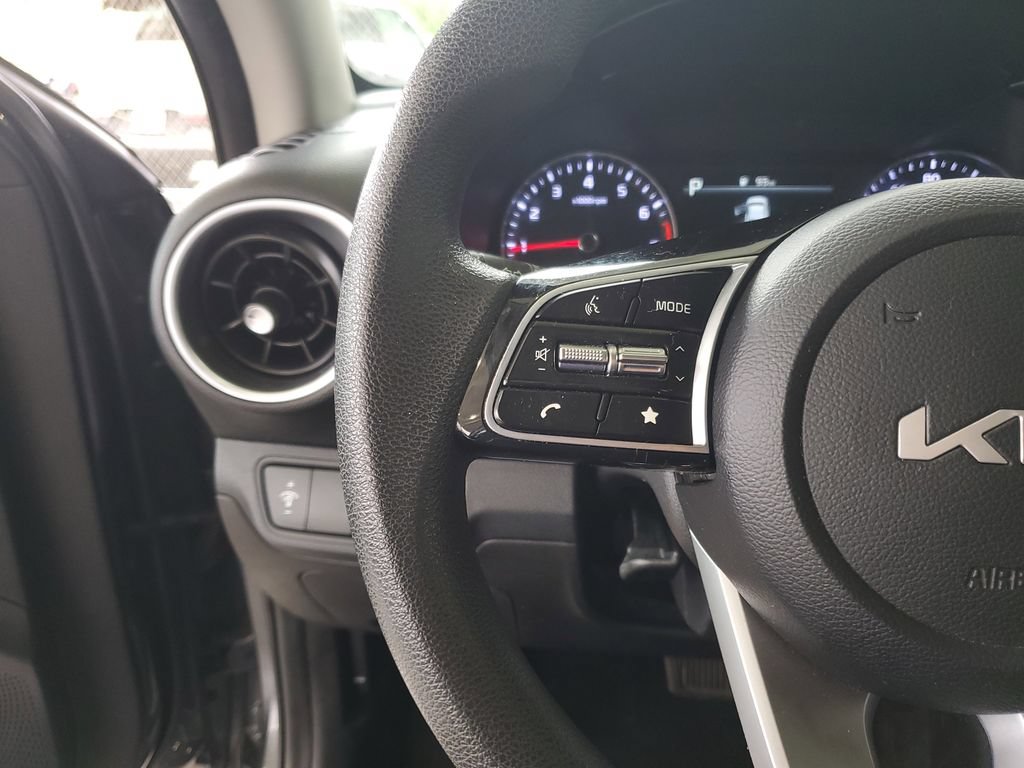 Used 2023 Kia Forte LXS FWD image 22