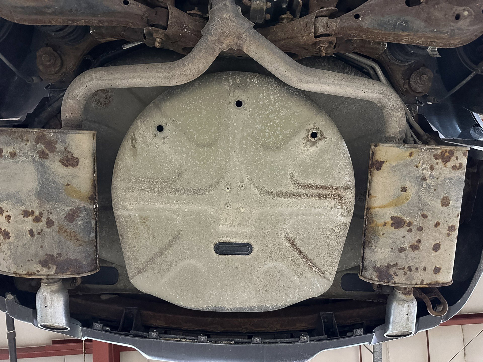 Used 2017 Ford Explorer XLT image 58