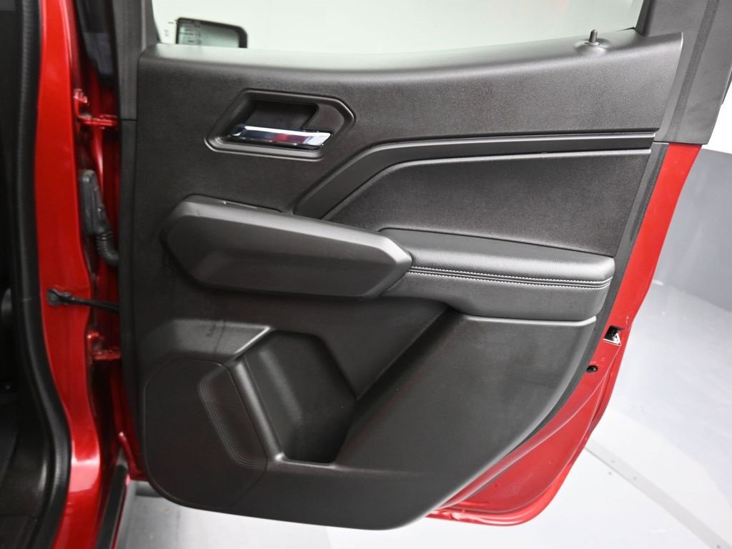 Used 2023 Chevrolet Colorado LT w/ LT Convenience Package II image 35