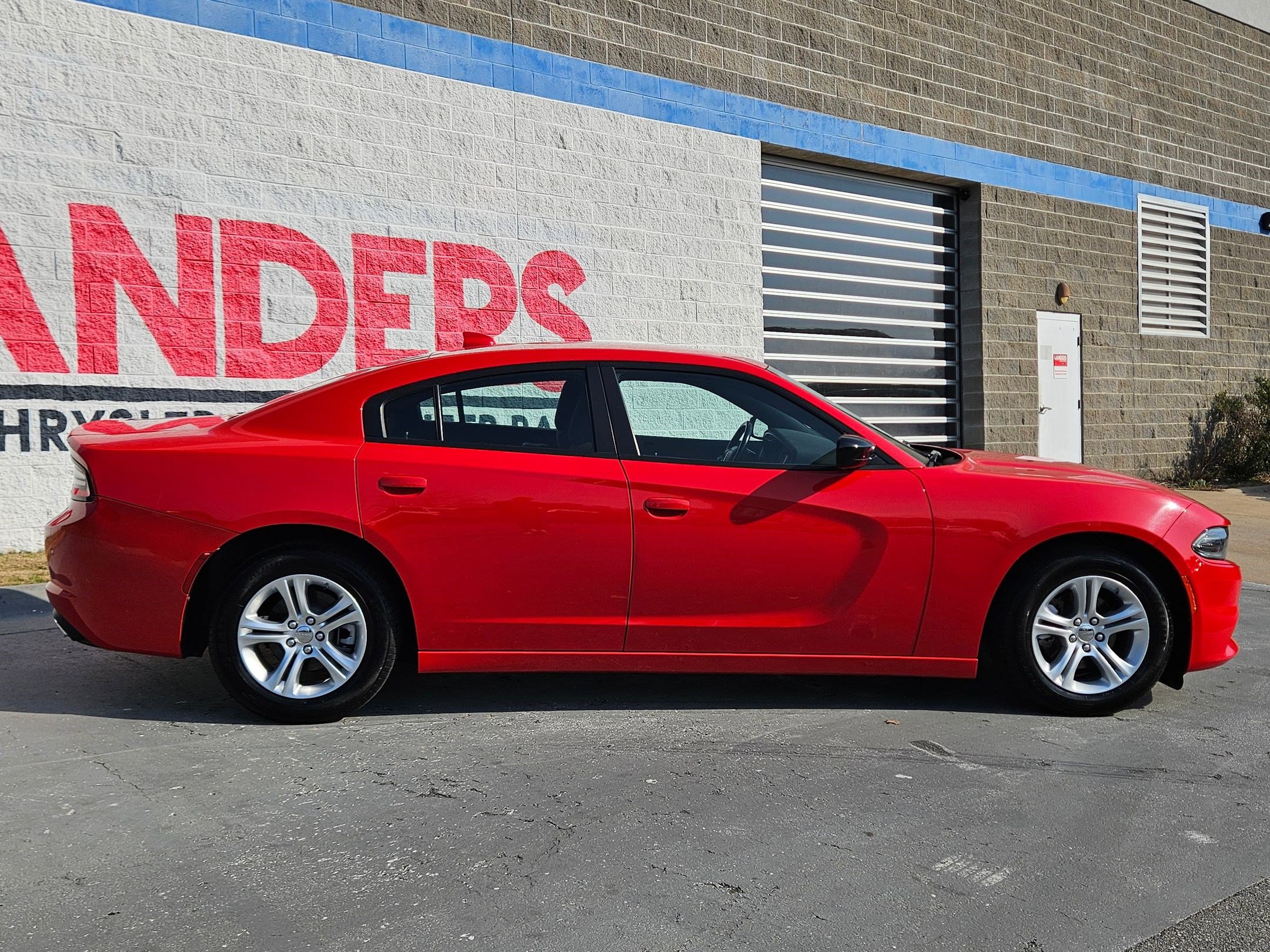 Used 2023 Dodge Charger SXT image 8