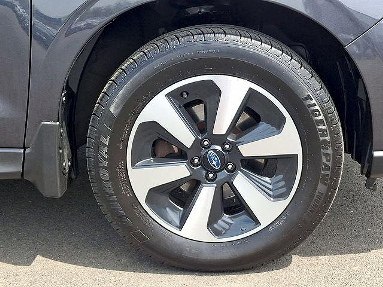 Used 2017 Subaru Forester 2.5i w/ Alloy Wheel Package AWD/4WD image 9