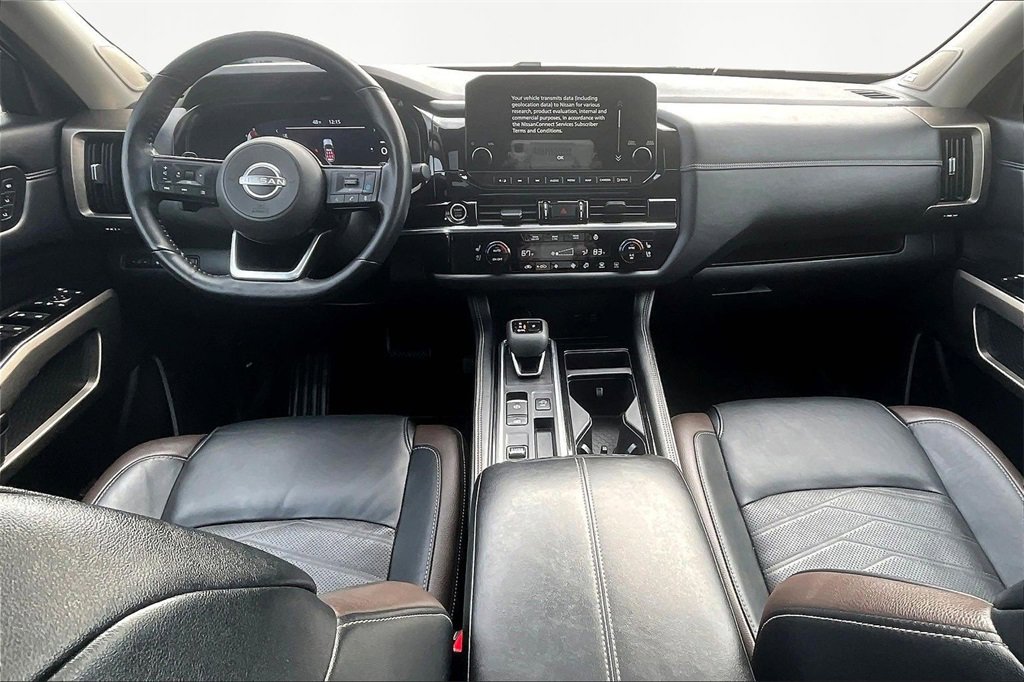Used 2024 Nissan Pathfinder Platinum w/ Cargo Package image 16