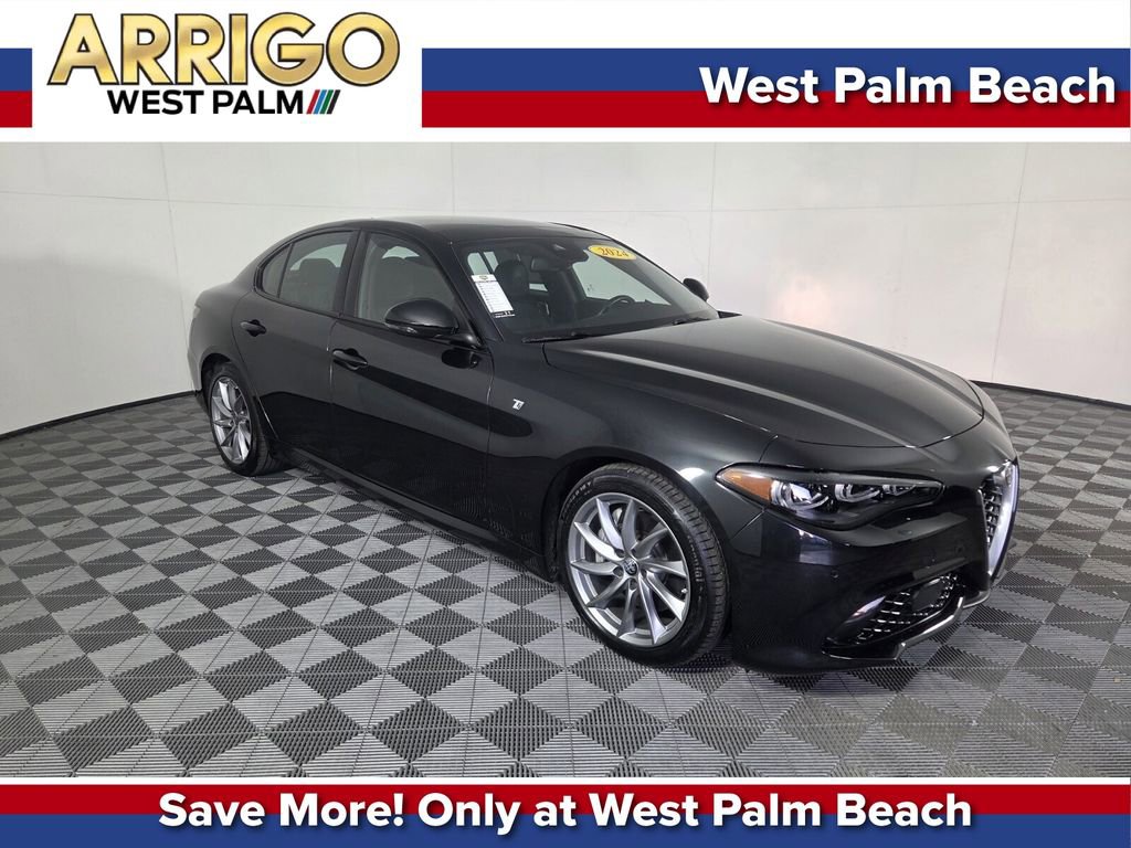 Used 2024 Alfa Romeo Giulia Ti w/ Active Assist Plus Package image 1