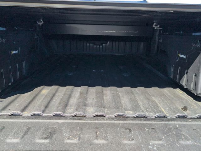 Used 2022 Chevrolet Silverado 2500 Custom w/ Custom Value Package image 13