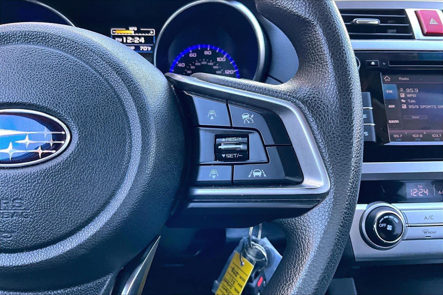 Used 2019 Subaru Outback 2.5i AWD/4WD image 25