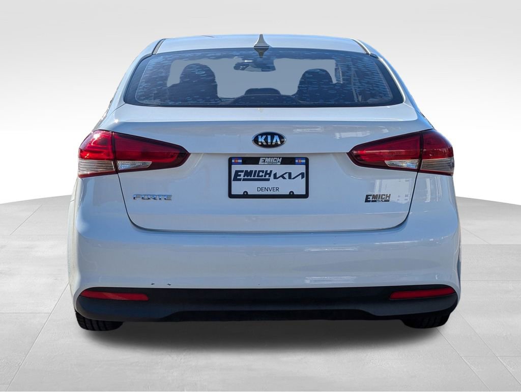 Certified 2017 Kia Forte LX image 3