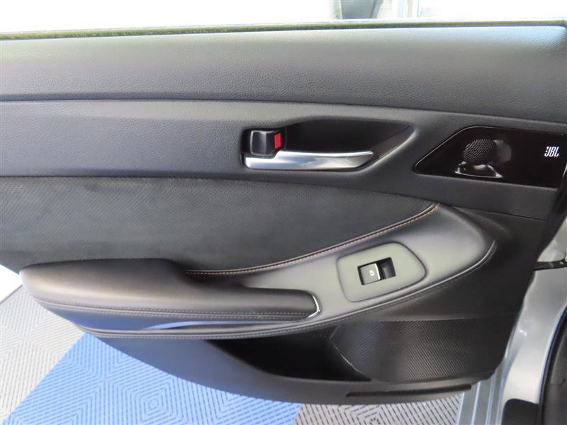 Used 2022 Toyota Avalon Touring w/ Advanced Safety Package image 32