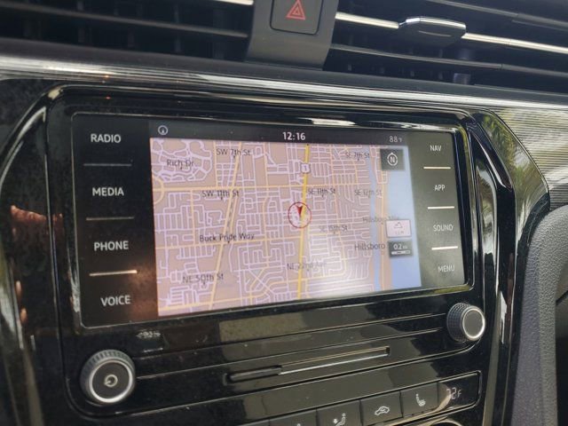 Used 2021 Volkswagen Passat 2.0T R-Line image 25