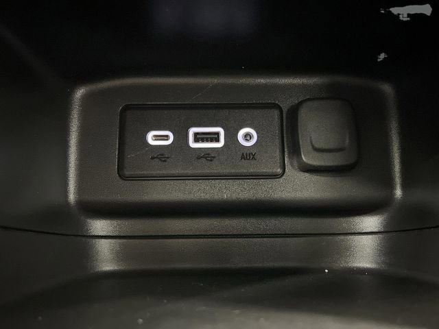 Used 2023 Chevrolet Equinox LT image 23