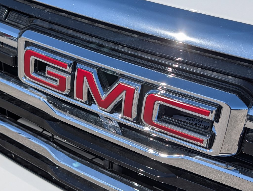 New 2027 GMC Terrain Elevation w/ Elevation Premium Package FWD image 35