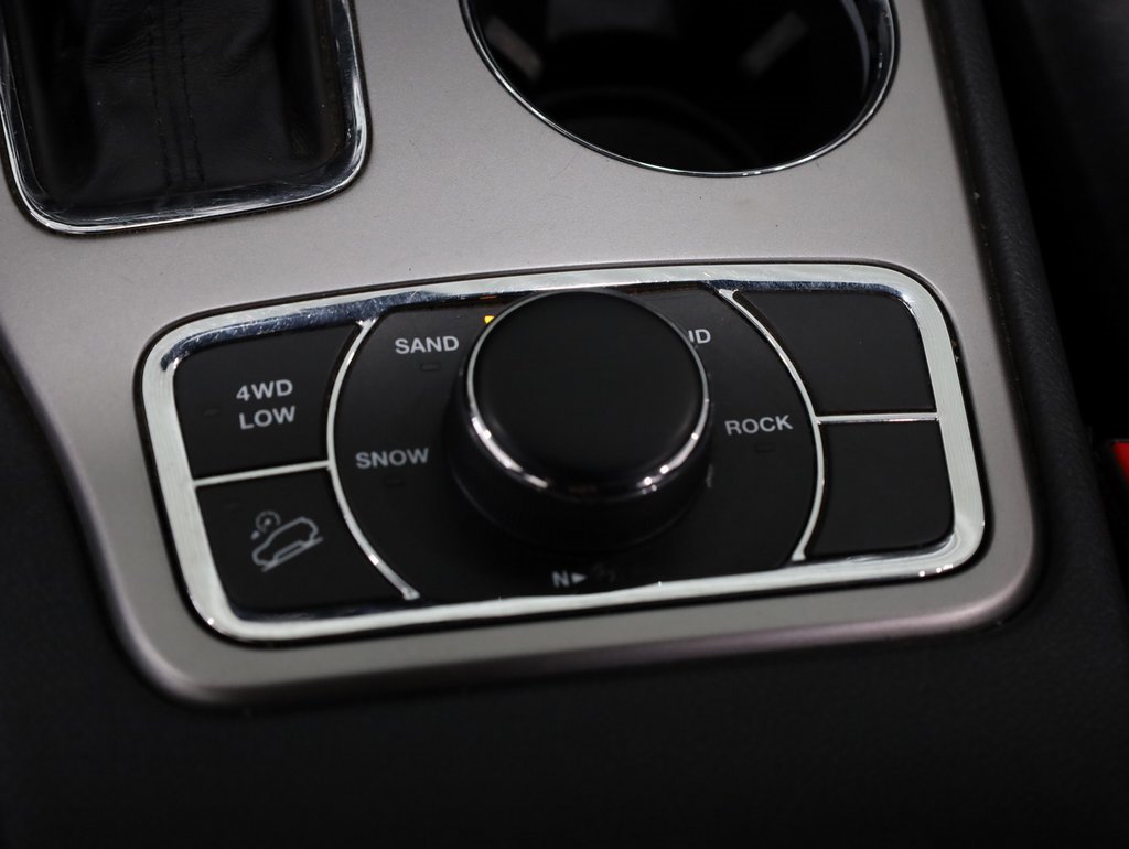 Used 2018 Jeep Grand Cherokee Limited w/ Luxury Group II image 13